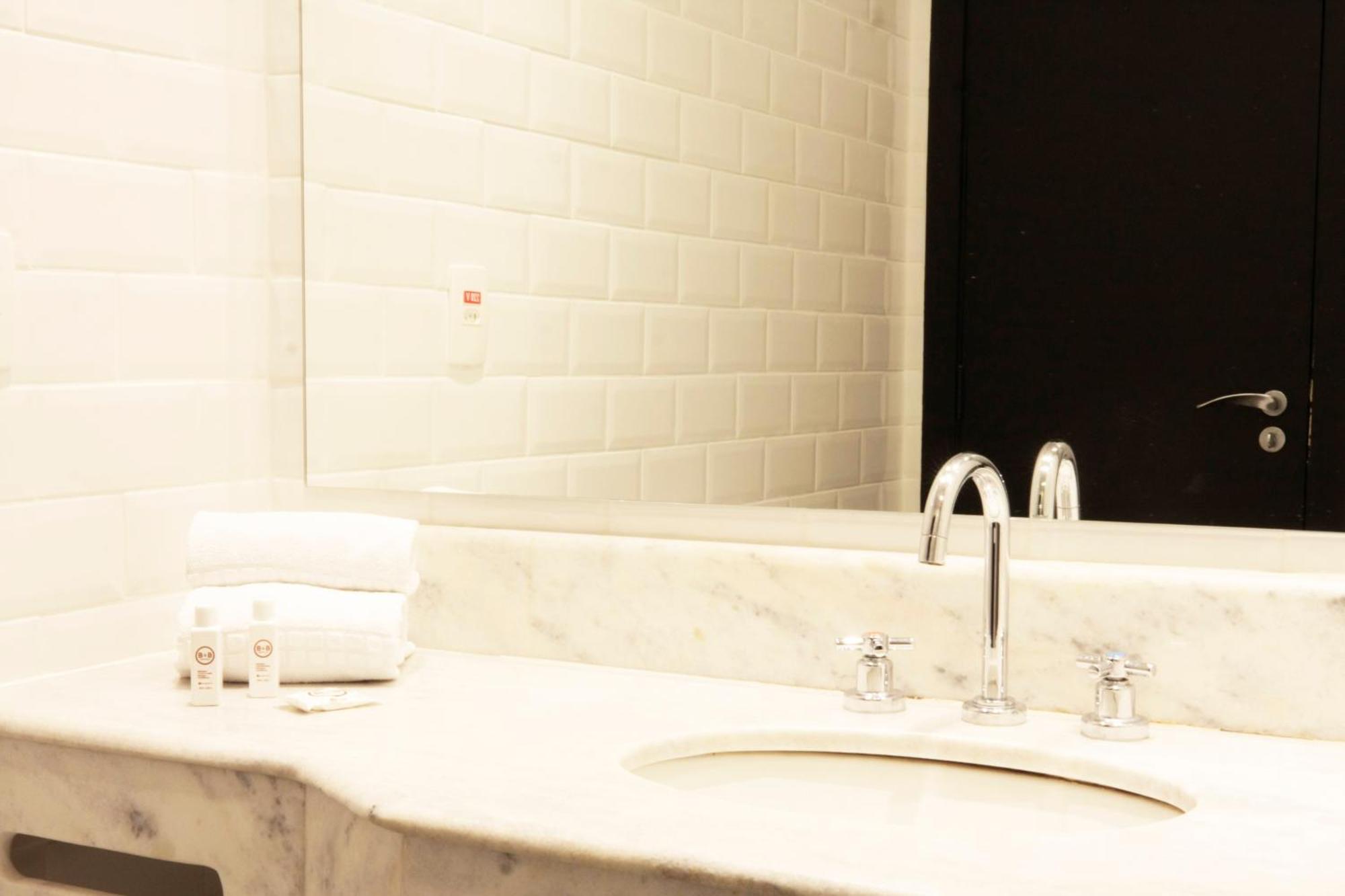 B&B Hotel Sao Jose Dos Campos Phòng bức ảnh